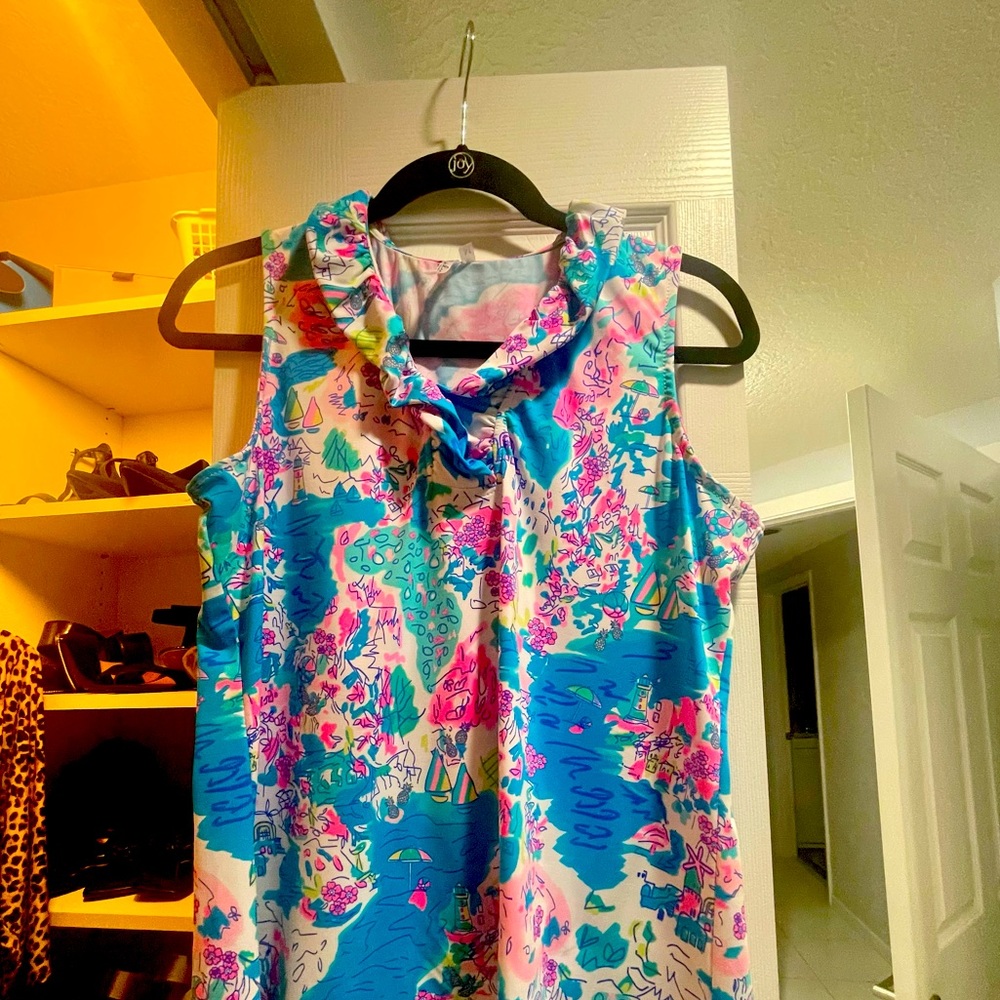 Lulu B adorable printed colorful top size m